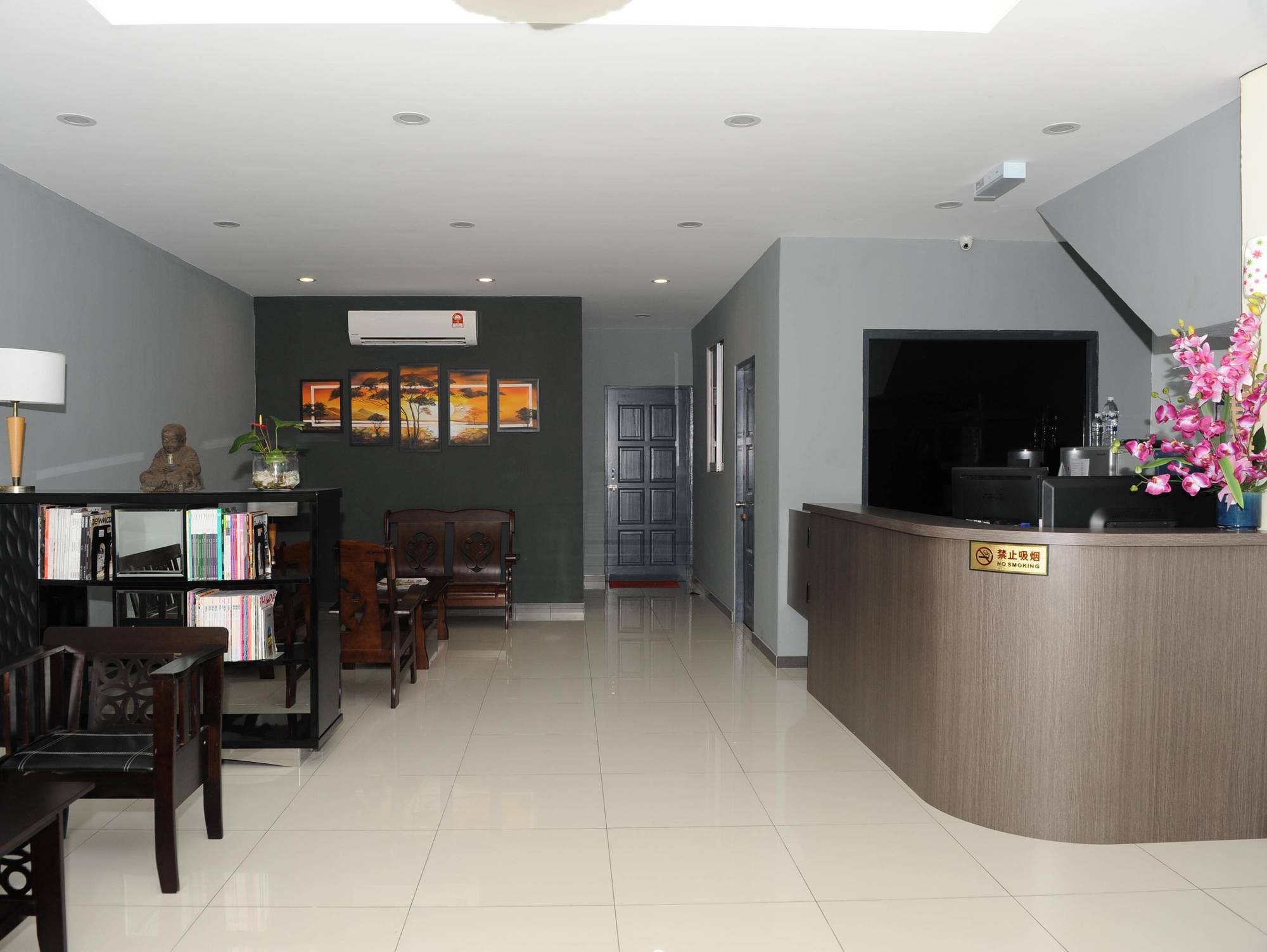 Kuok Pin Hotel Kuching Exterior foto